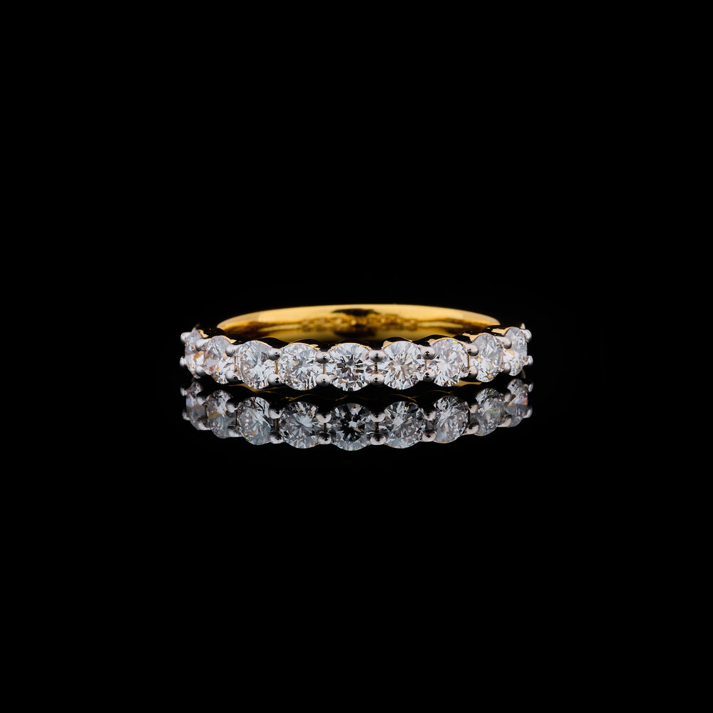 Royale Spark Ring