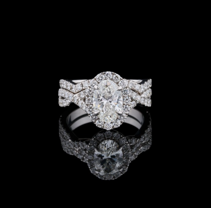 Aurora Halo Bridal Ring Set